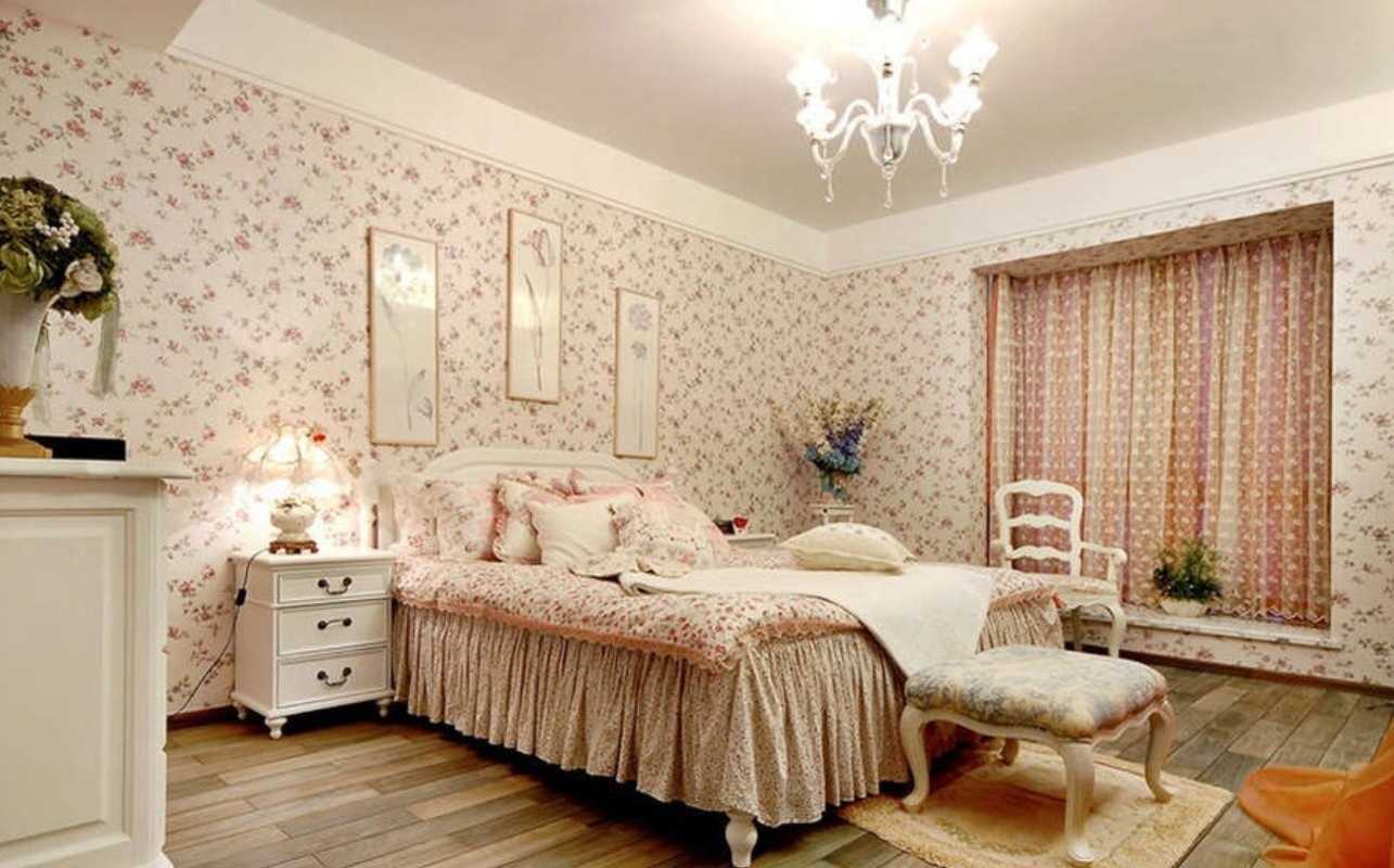 Обои с цветами в интерьере +75 фото решений