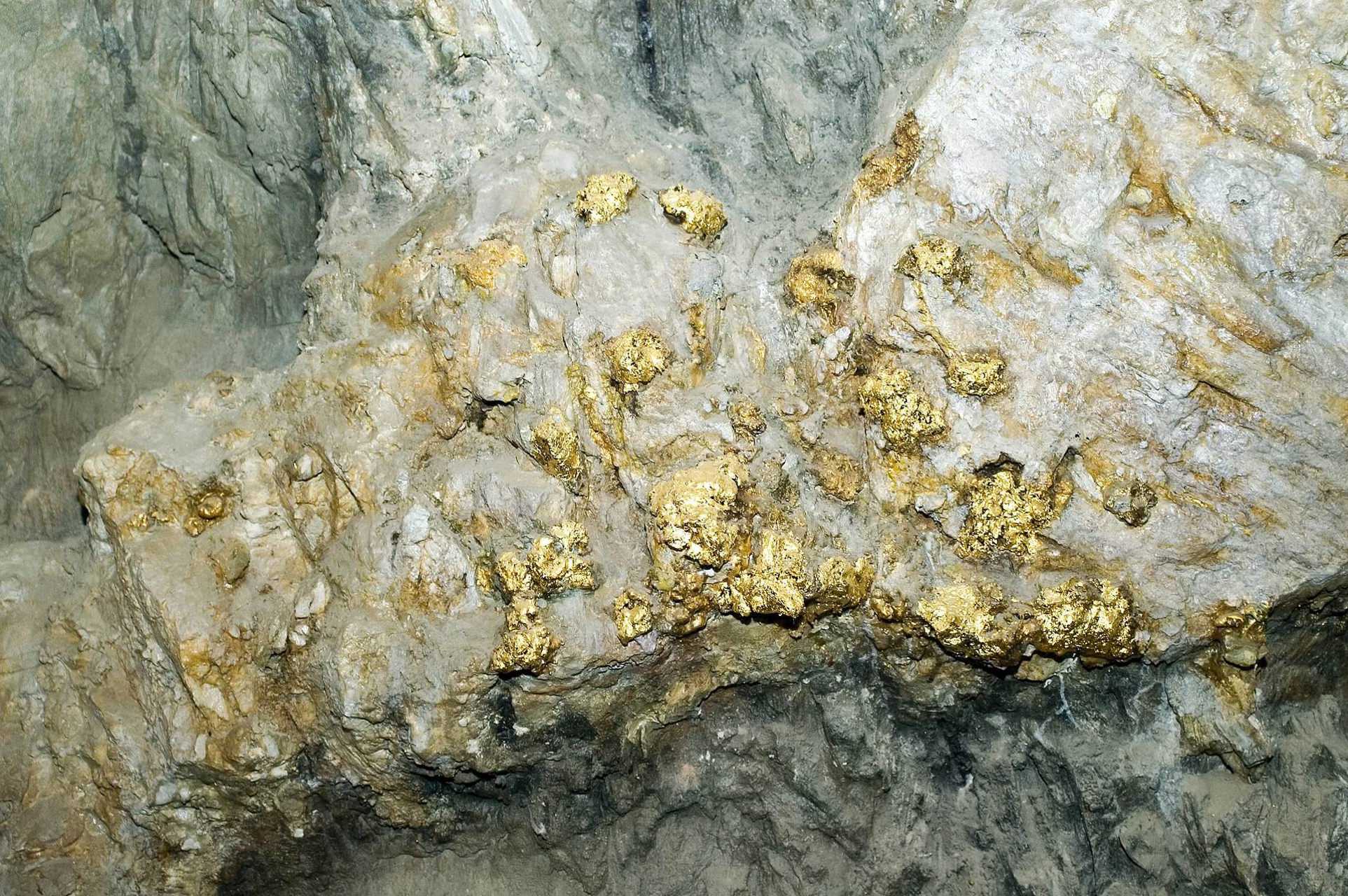 Монтгомери, поуиссодержание а также история