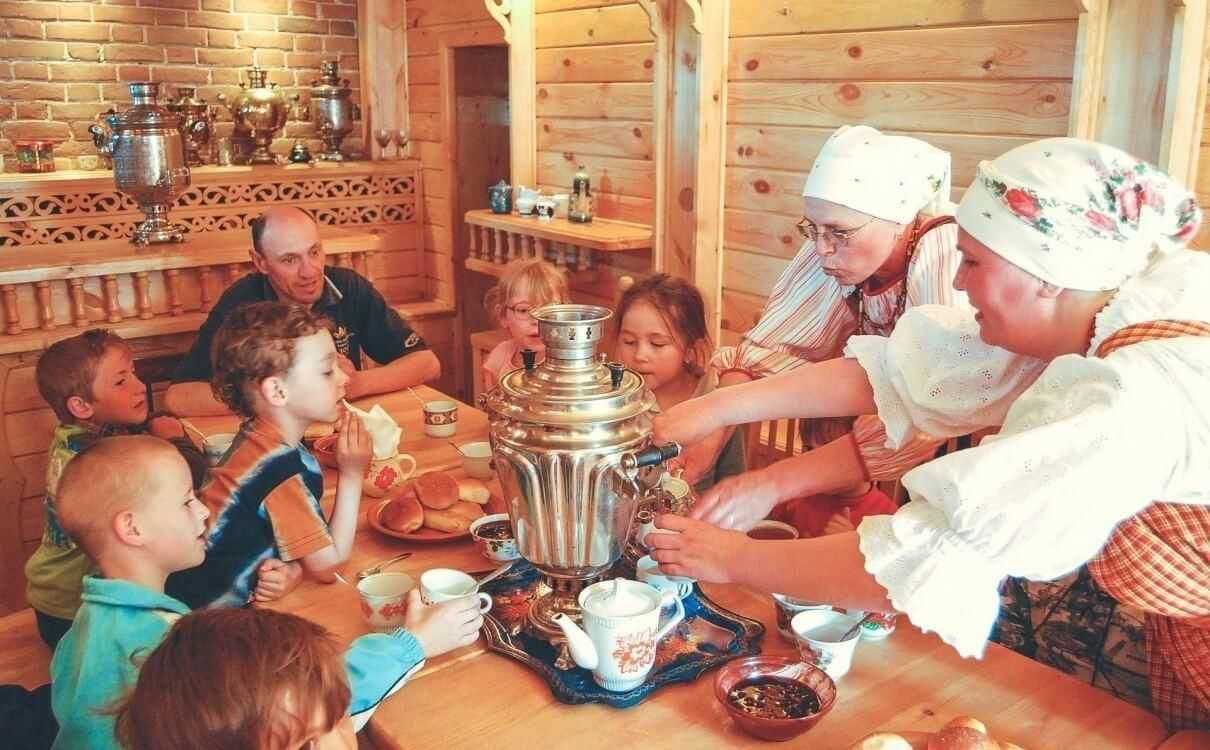 Как подарить самовар в оригинальной упаковке и с необычной надписью